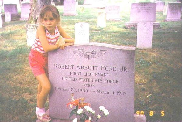 Bobby's-Grave_Laurie_1